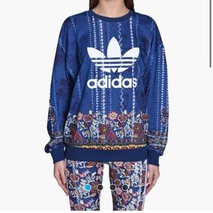 Adidas floral crewneck!